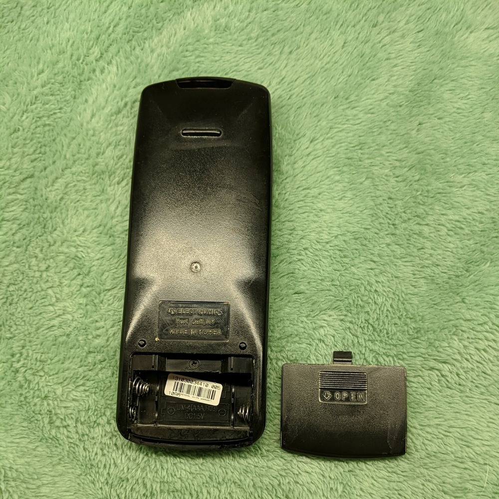 RARE US Electronics‎ USV550 Remote Control OEM Tested - Picture 2 of 3